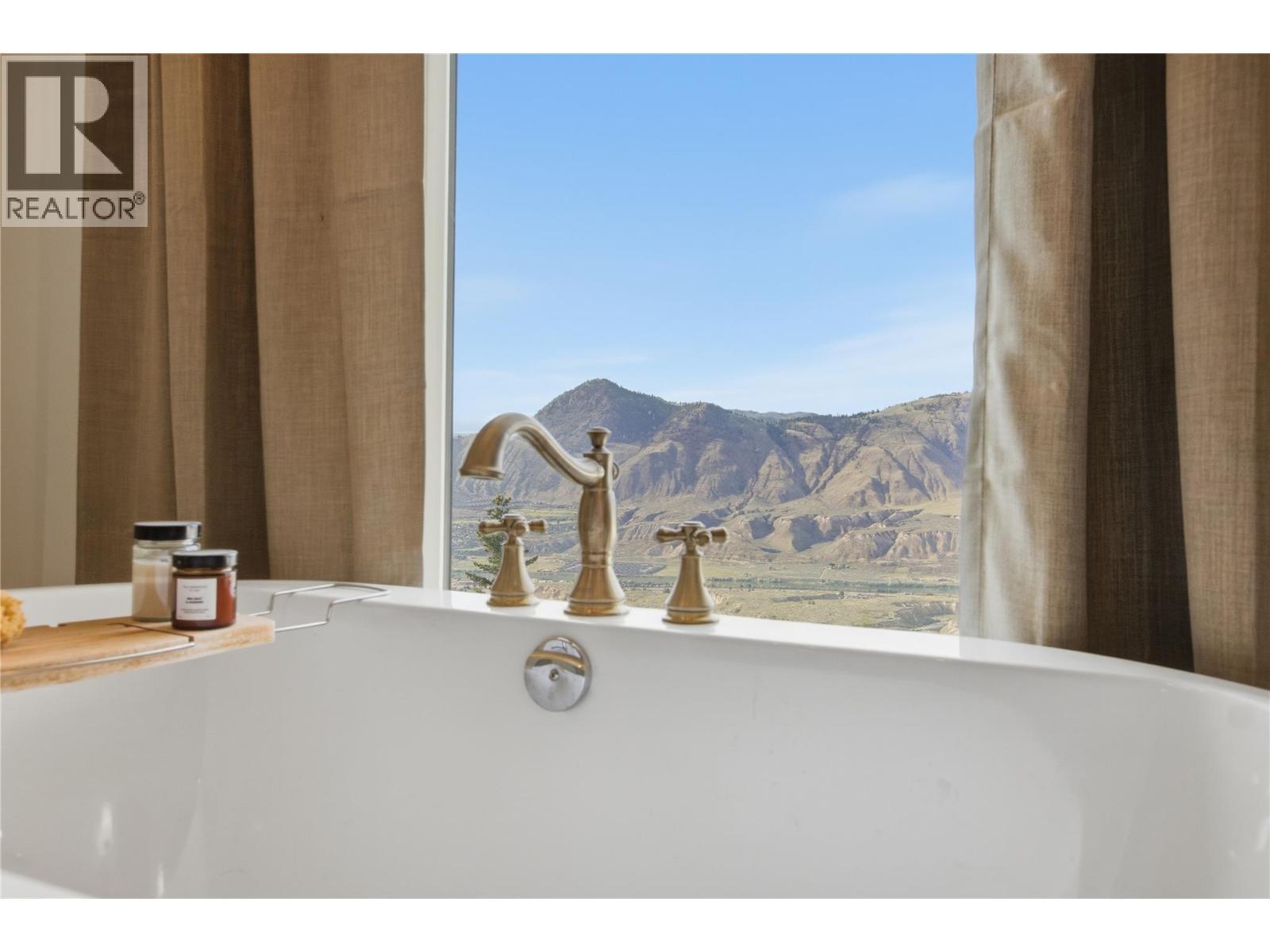 1688 Balsam Place, Kamloops, BC