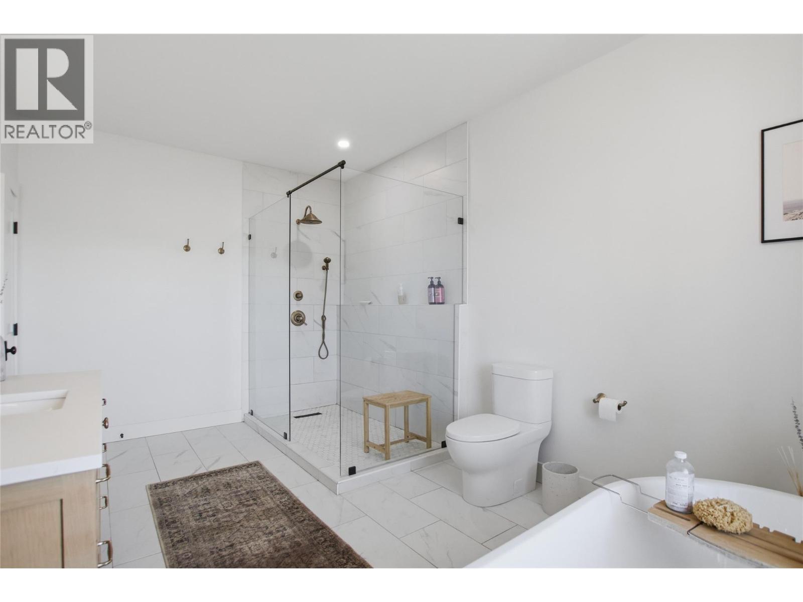 1688 Balsam Place, Kamloops, BC