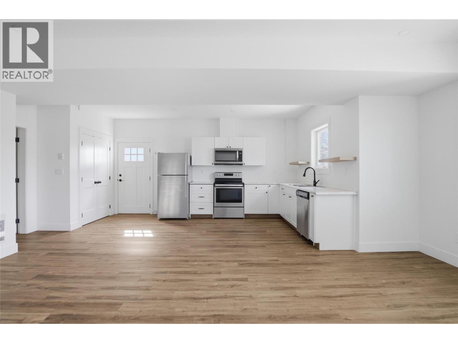1688 Balsam Place, Kamloops, BC