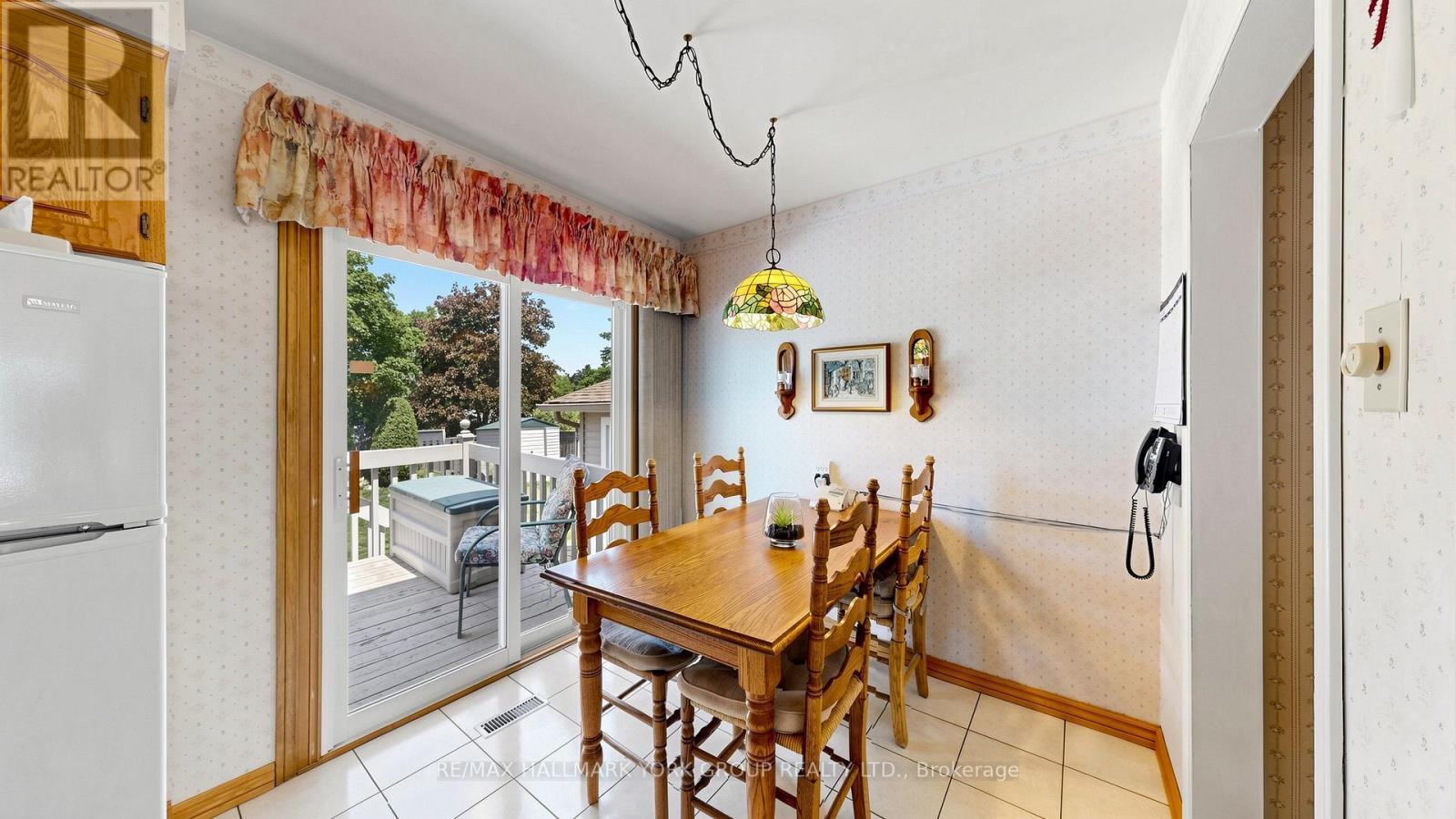 24 Devins Drive, Aurora, ON