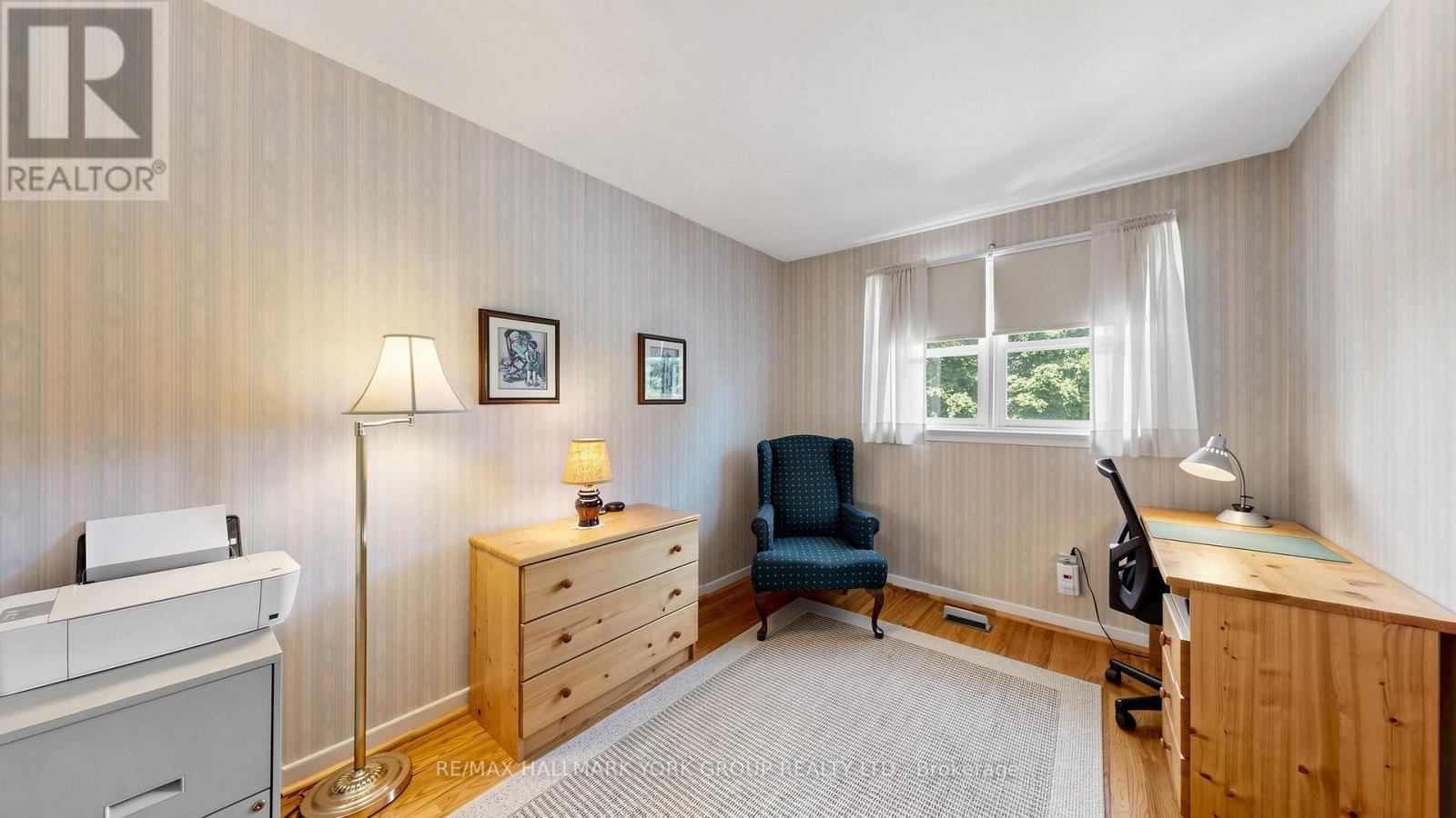 24 Devins Drive, Aurora, ON