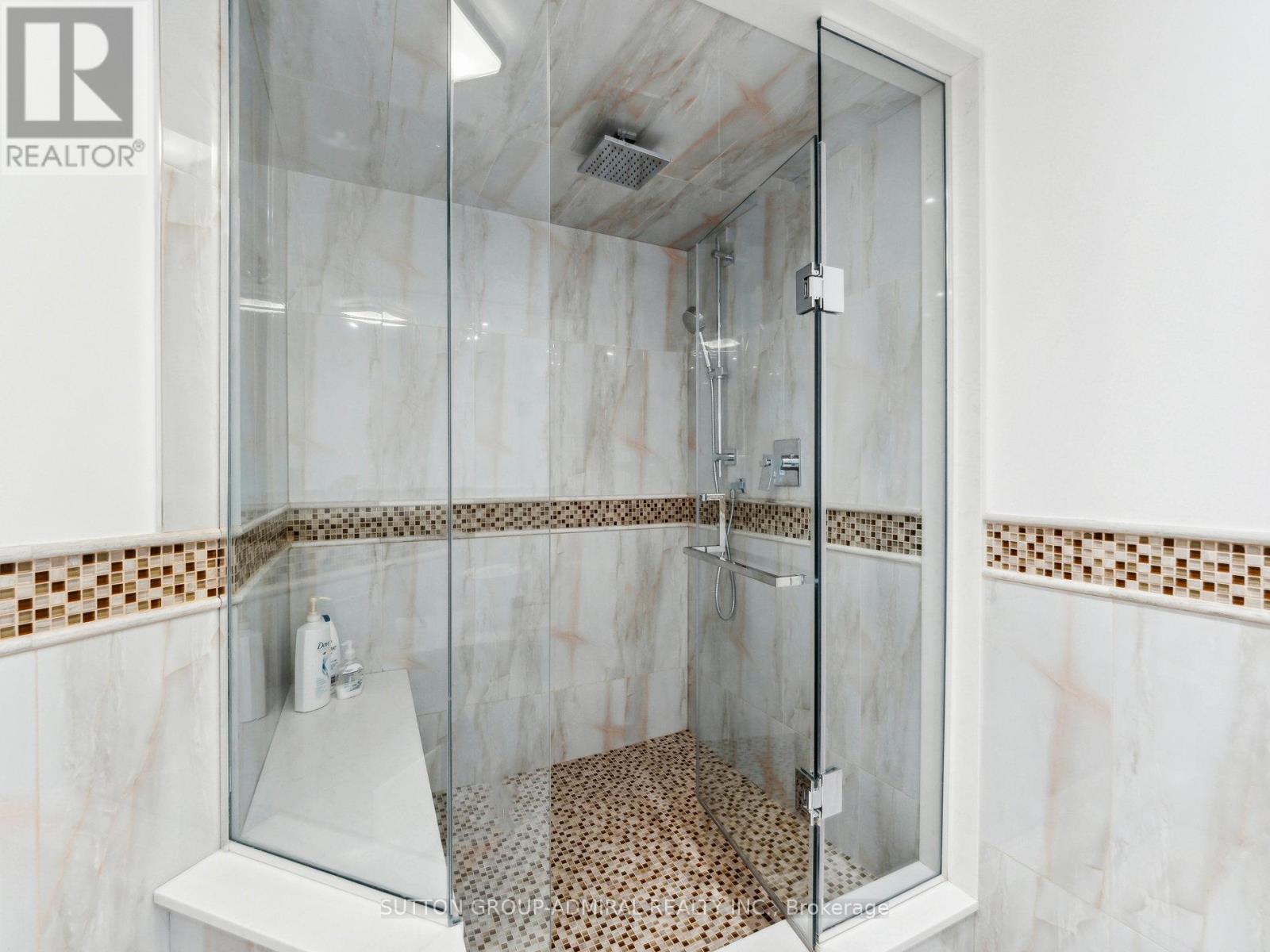 604 - 7 Townsgate Drive, Vaughan, ON