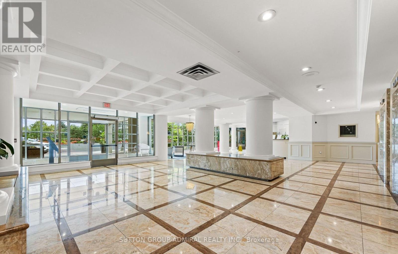 604 - 7 Townsgate Drive, Vaughan, ON