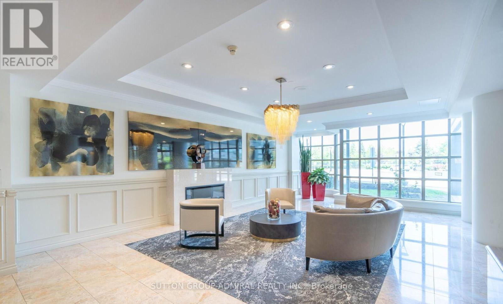 604 - 7 Townsgate Drive, Vaughan, ON