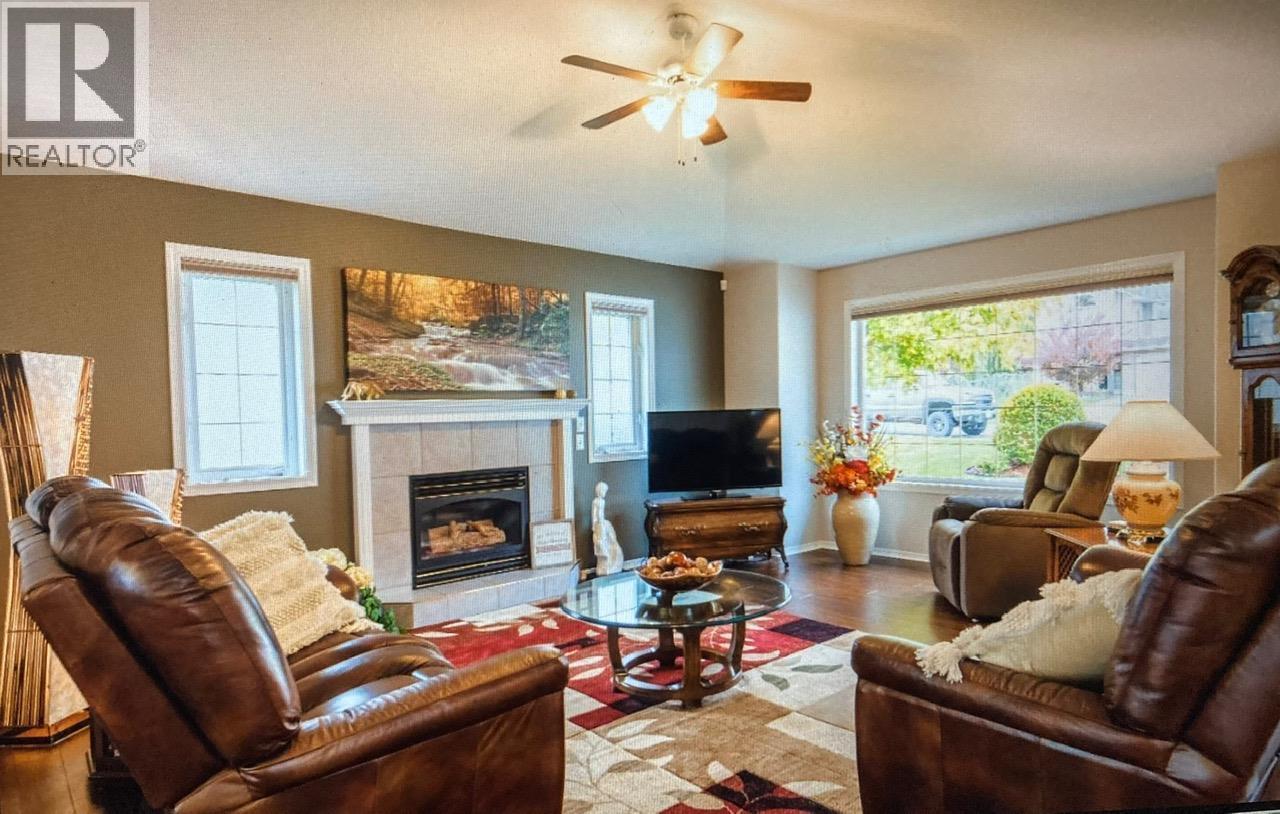 3397 14Th Avenue, Castlegar, BC