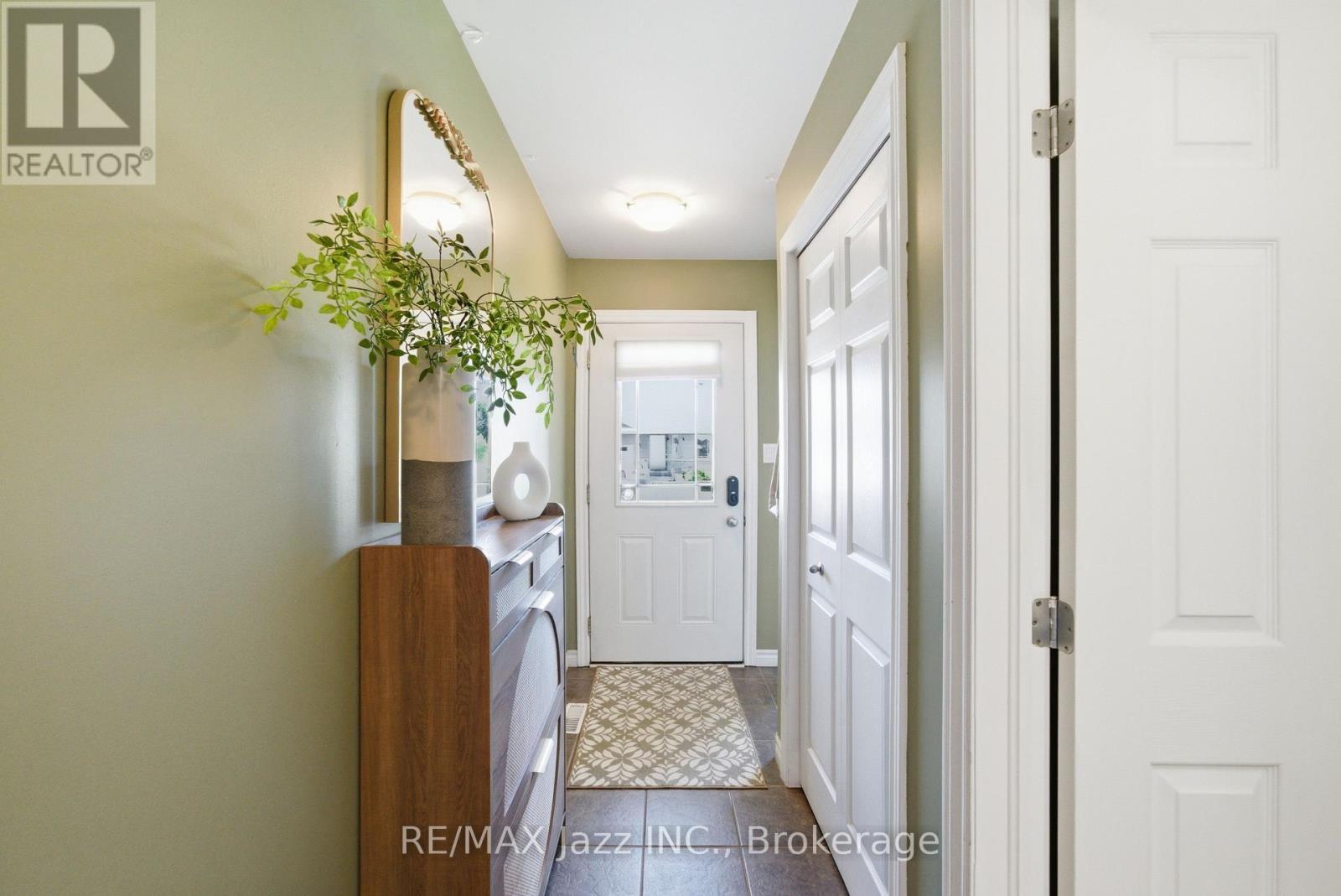 1 Cooper Court, Brighton, ON