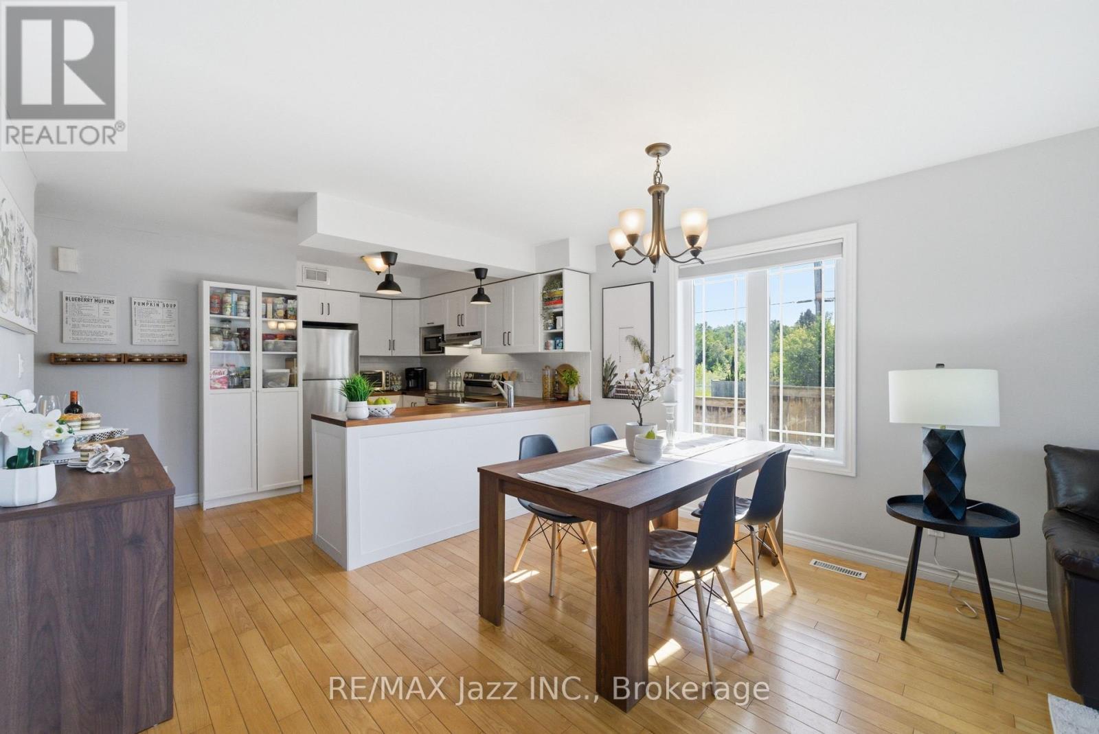 1 Cooper Court, Brighton, ON