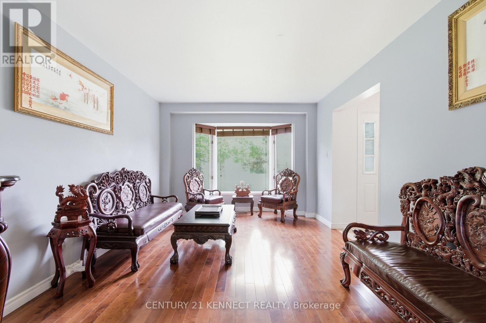 848 Fairlawn Avenue, Ottawa, ON