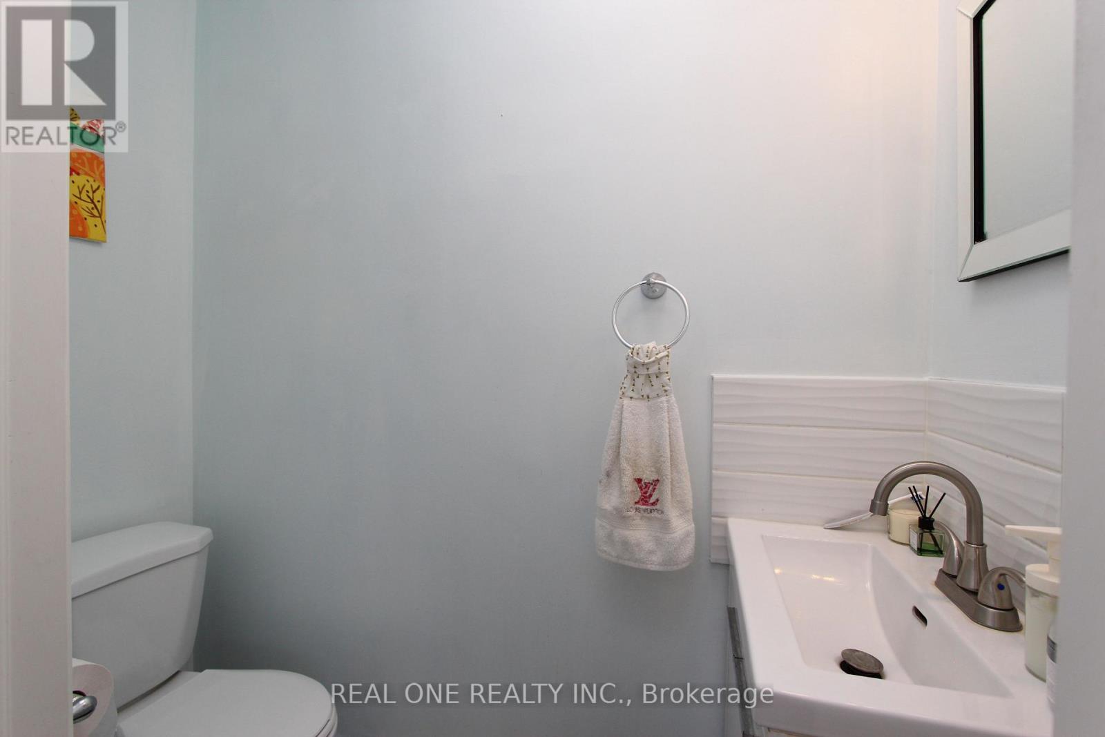 25 Bigwin Drive, Aurora, ON