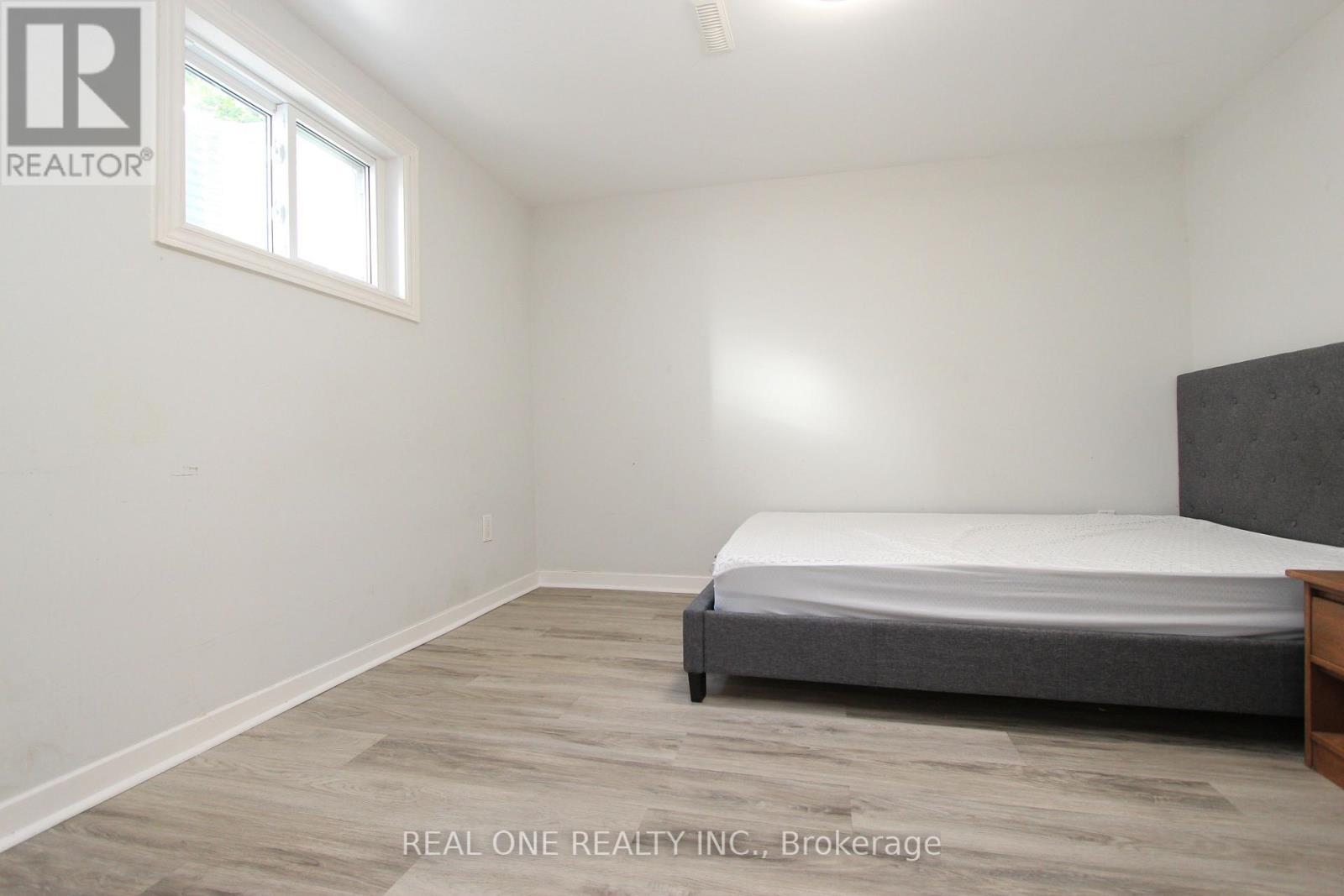 25 Bigwin Drive, Aurora, ON