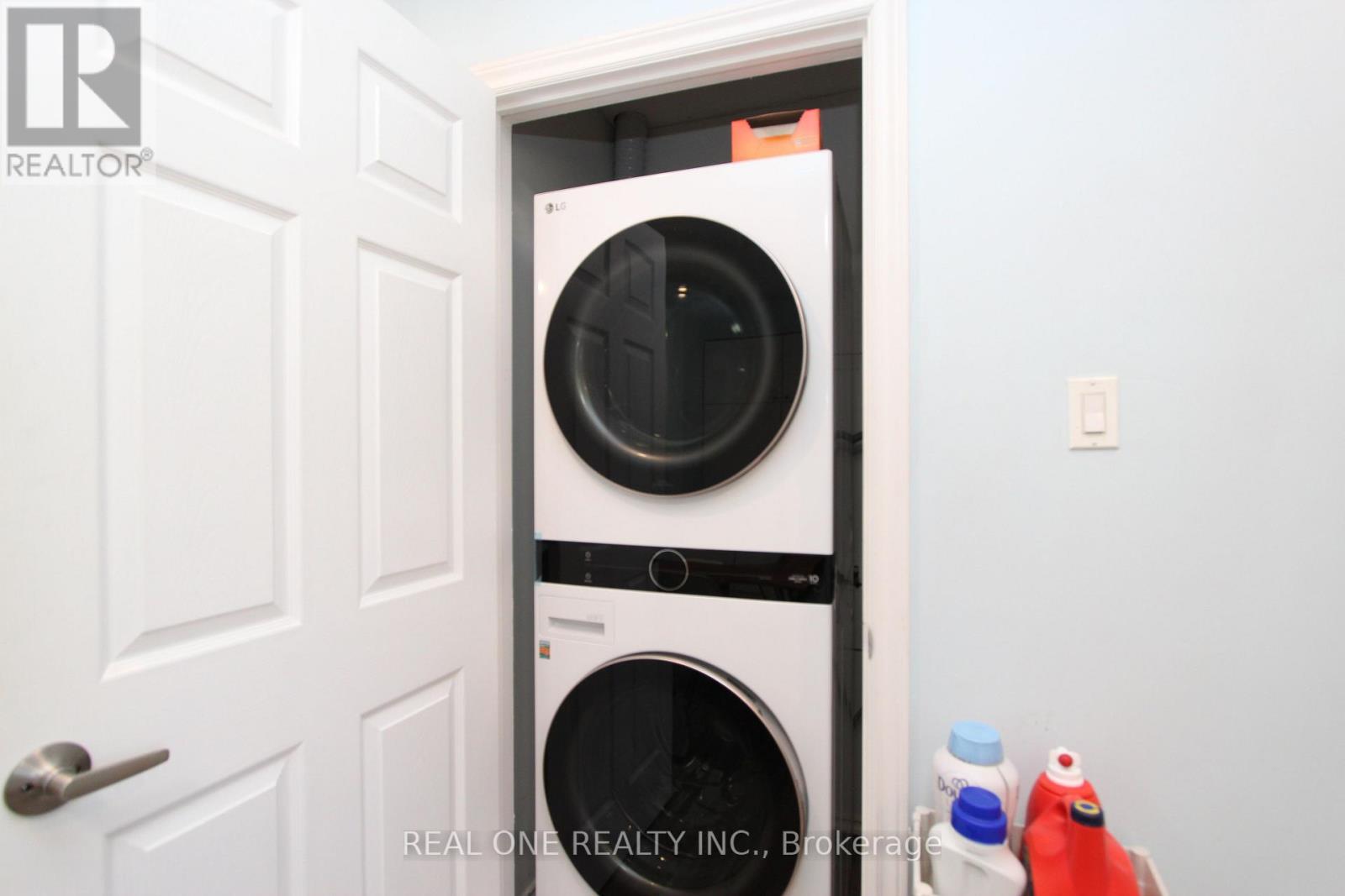 25 Bigwin Drive, Aurora, ON