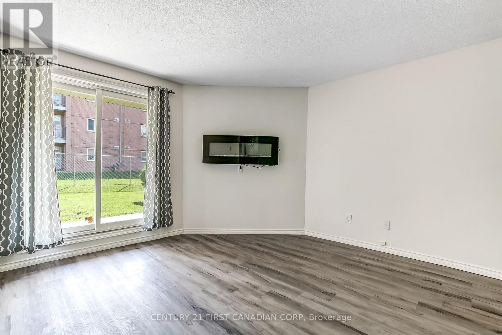 6 - 140 Conway Drive, London South (South X), ON