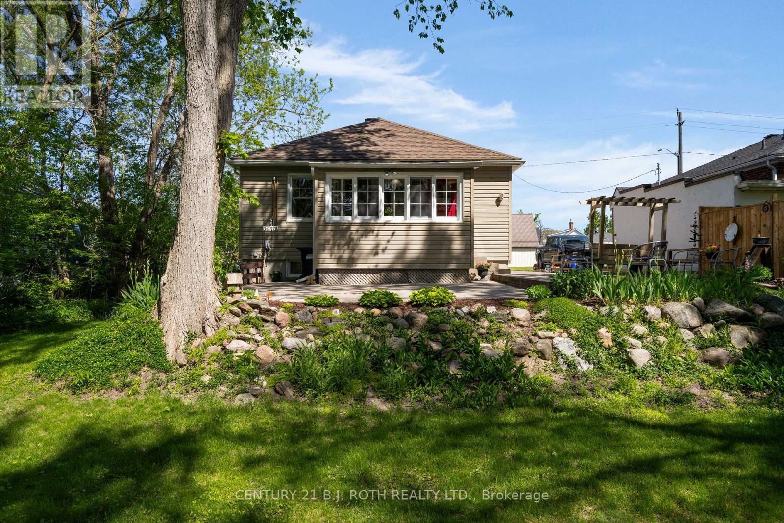 51 Henry Street, Barrie, ON