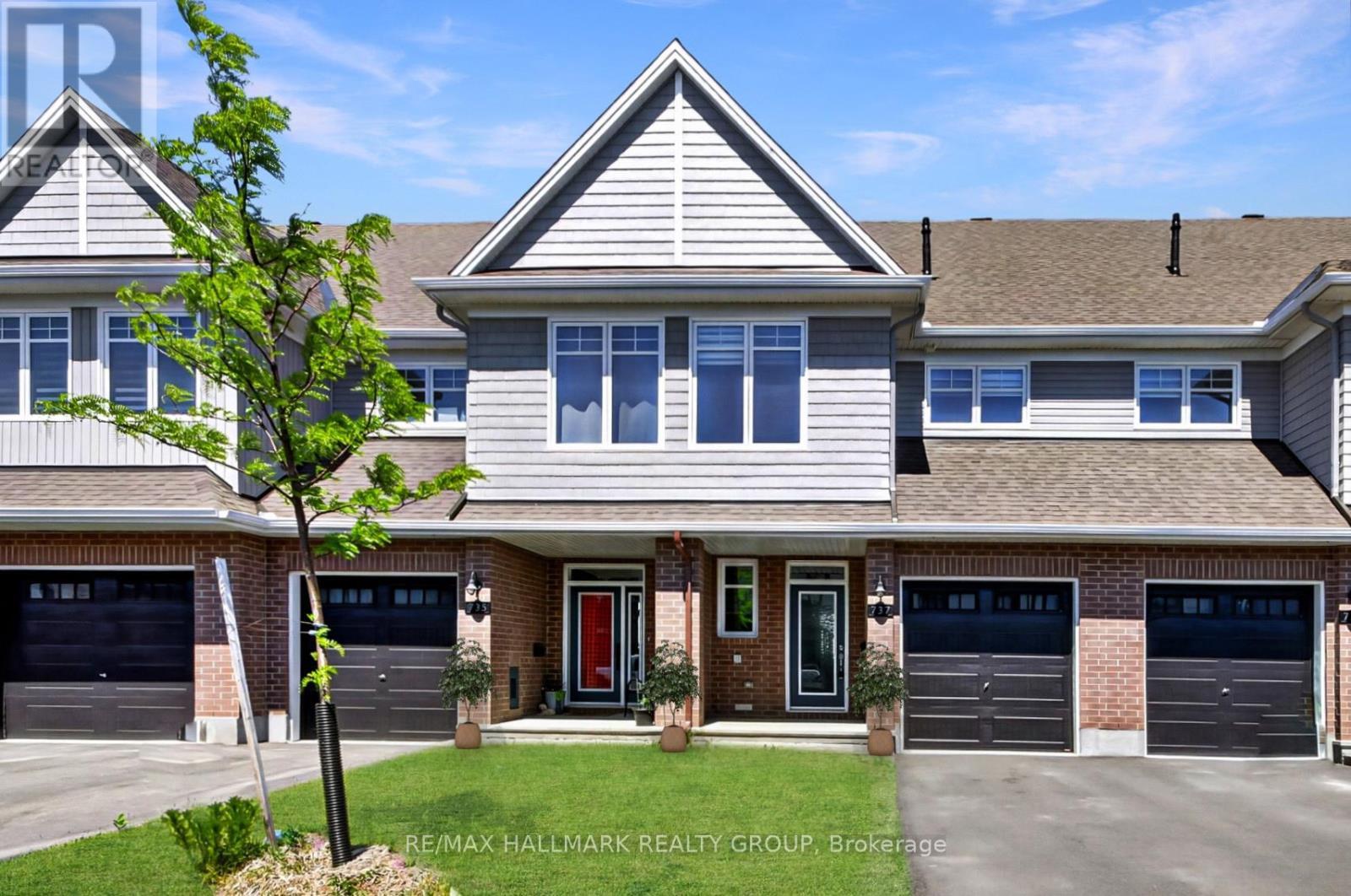 737 Maverick Crescent, Ottawa, ON