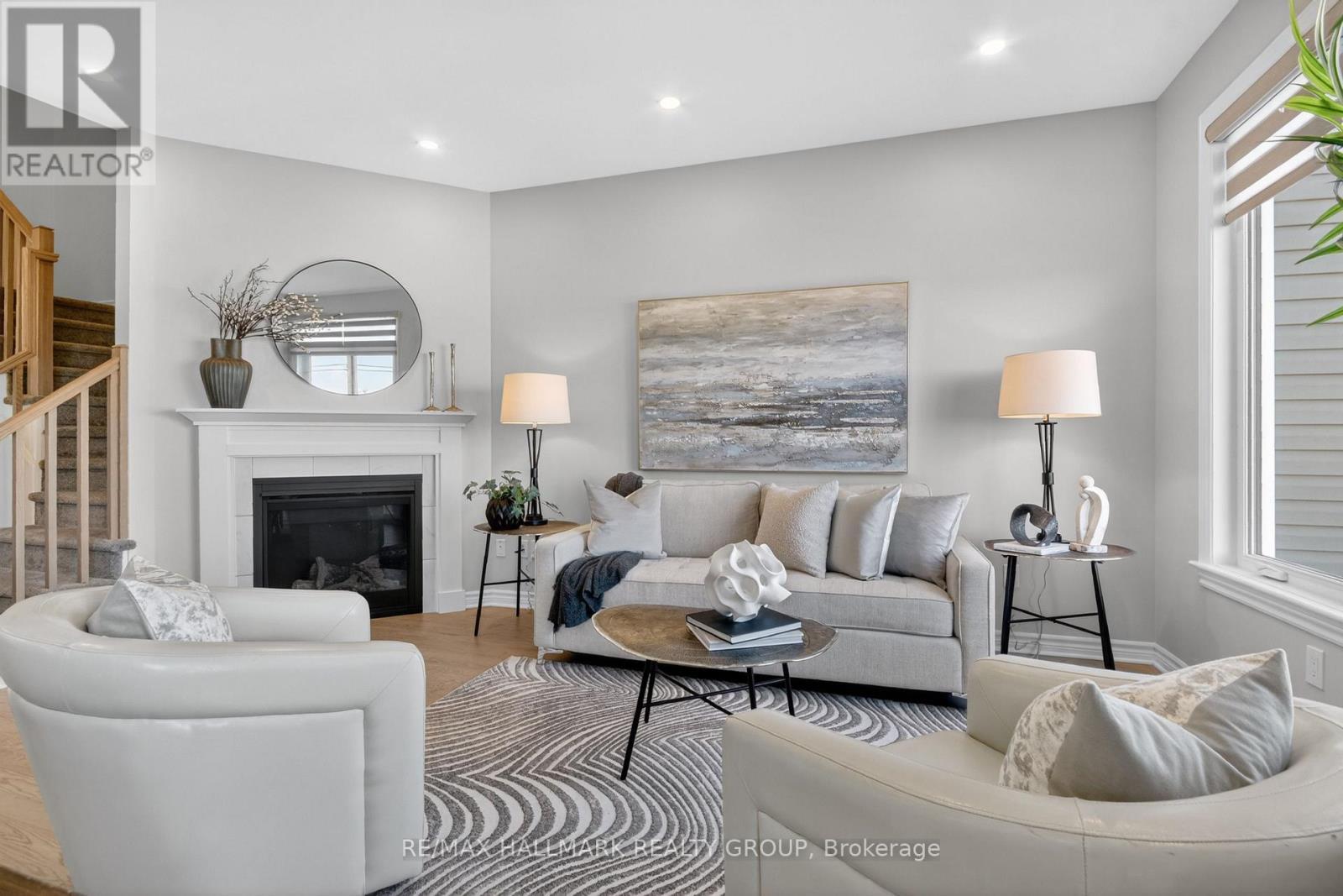 737 Maverick Crescent, Ottawa, ON
