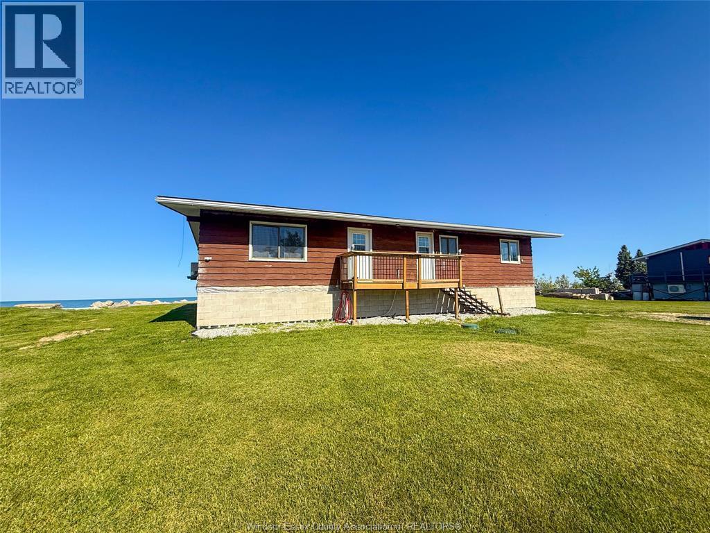 91 Marentette Beach Road, Leamington, ON