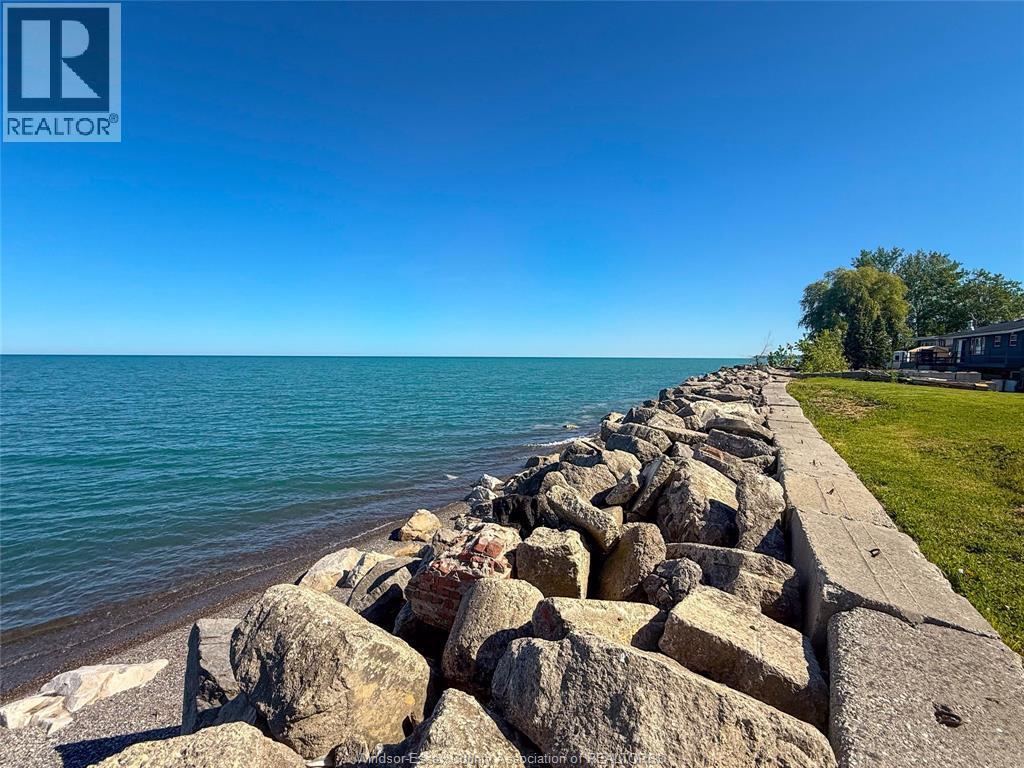 91 Marentette Beach Road, Leamington, ON
