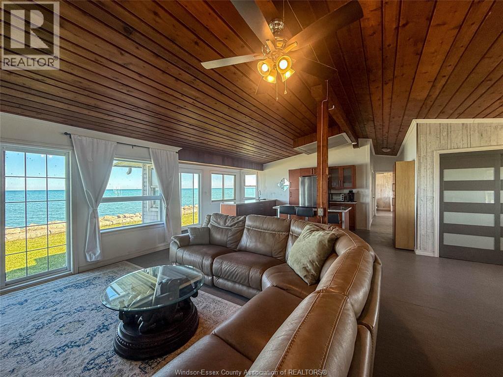 91 Marentette Beach Road, Leamington, ON