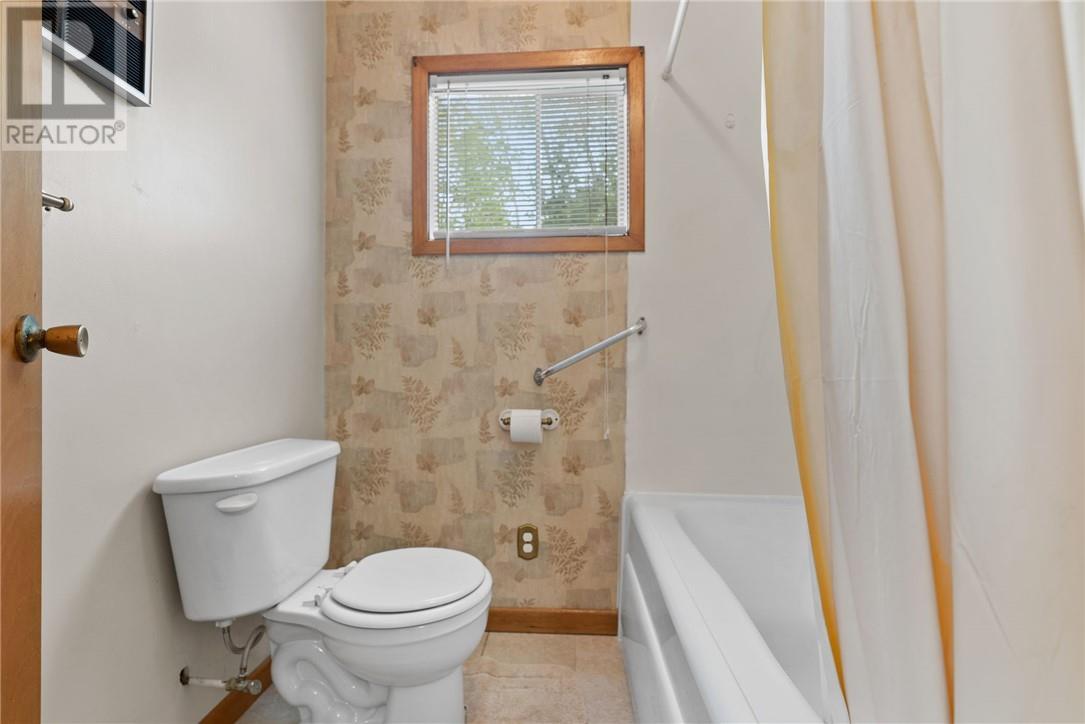 105 Makada Drive, Lively, ON