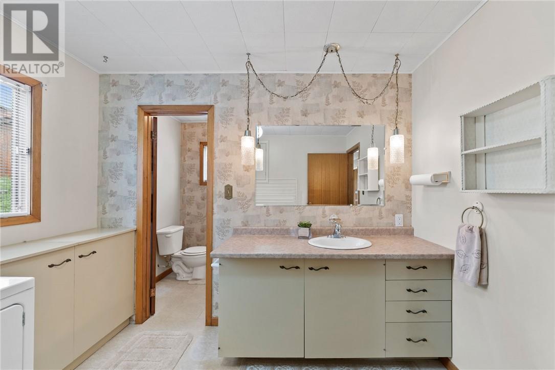 105 Makada Drive, Lively, ON