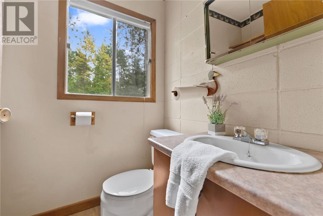105 Makada Drive, Lively, ON