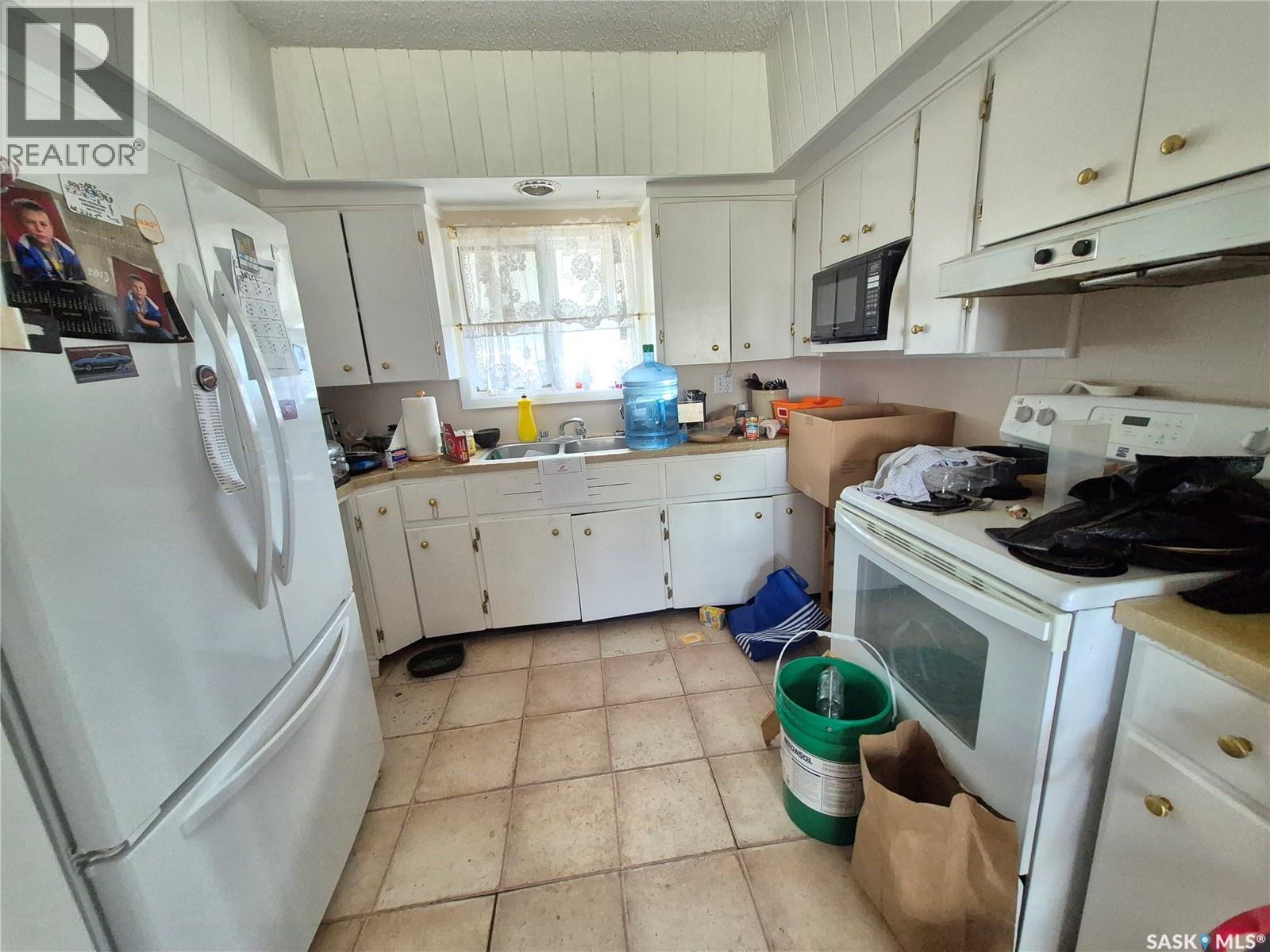 225 1St Avenue, Kendal, SK