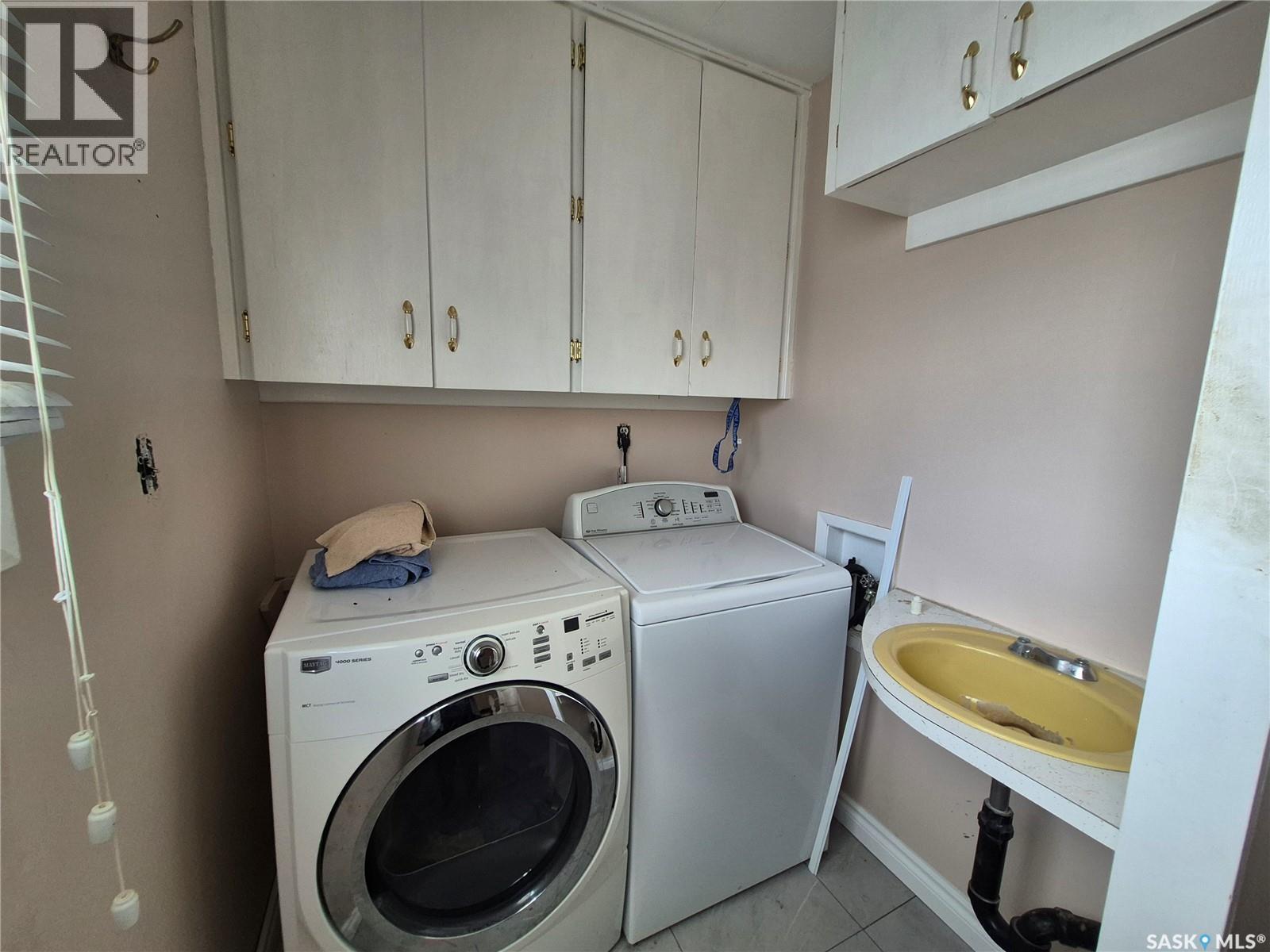 225 1St Avenue, Kendal, SK