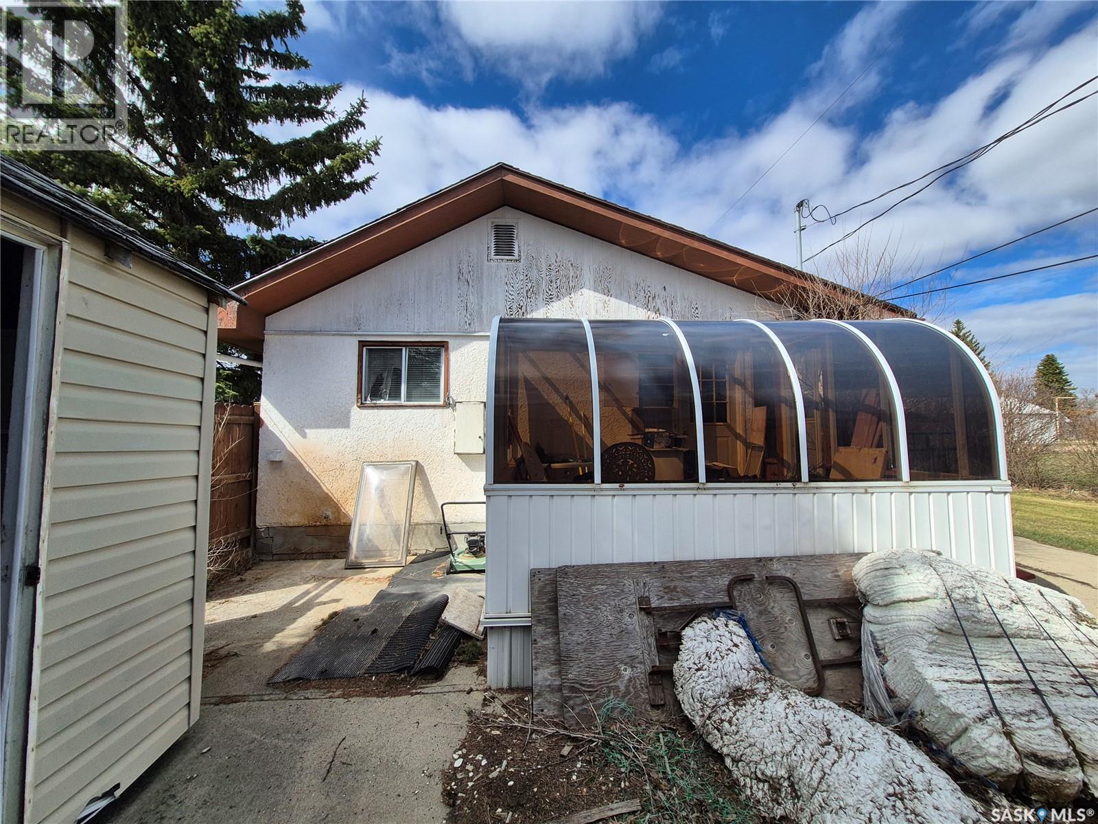 225 1St Avenue, Kendal, SK