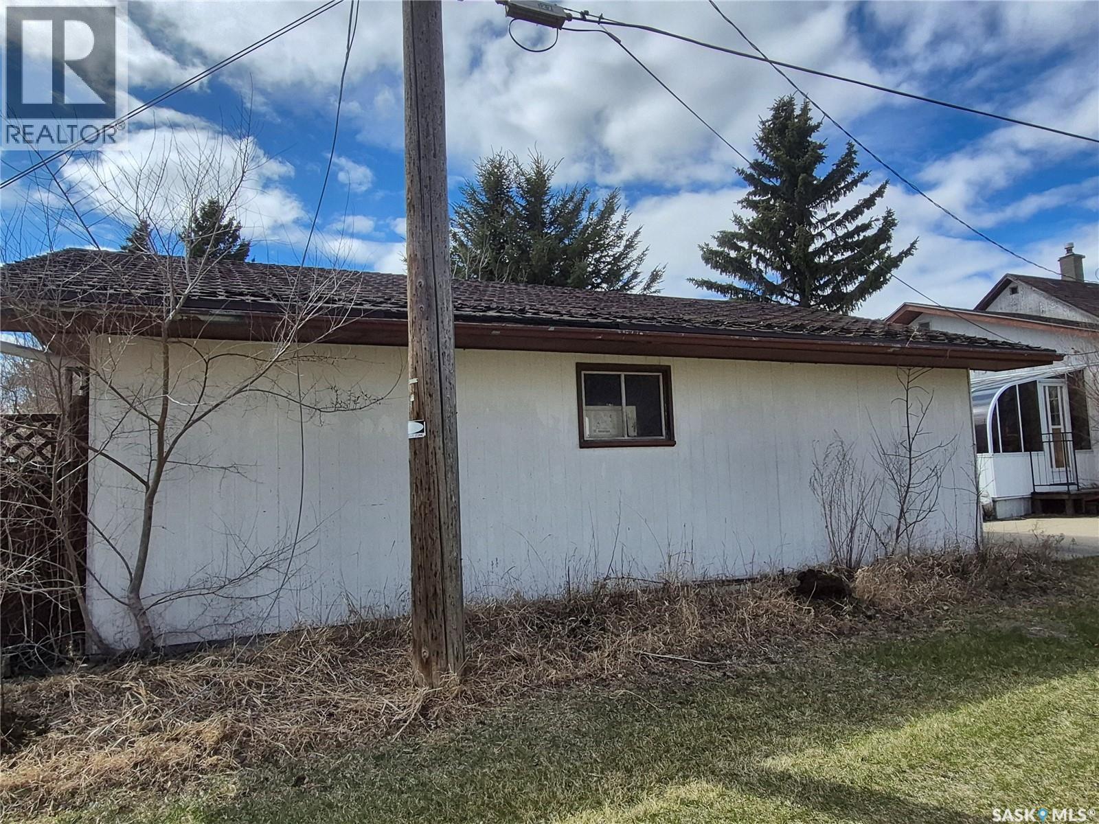 225 1St Avenue, Kendal, SK