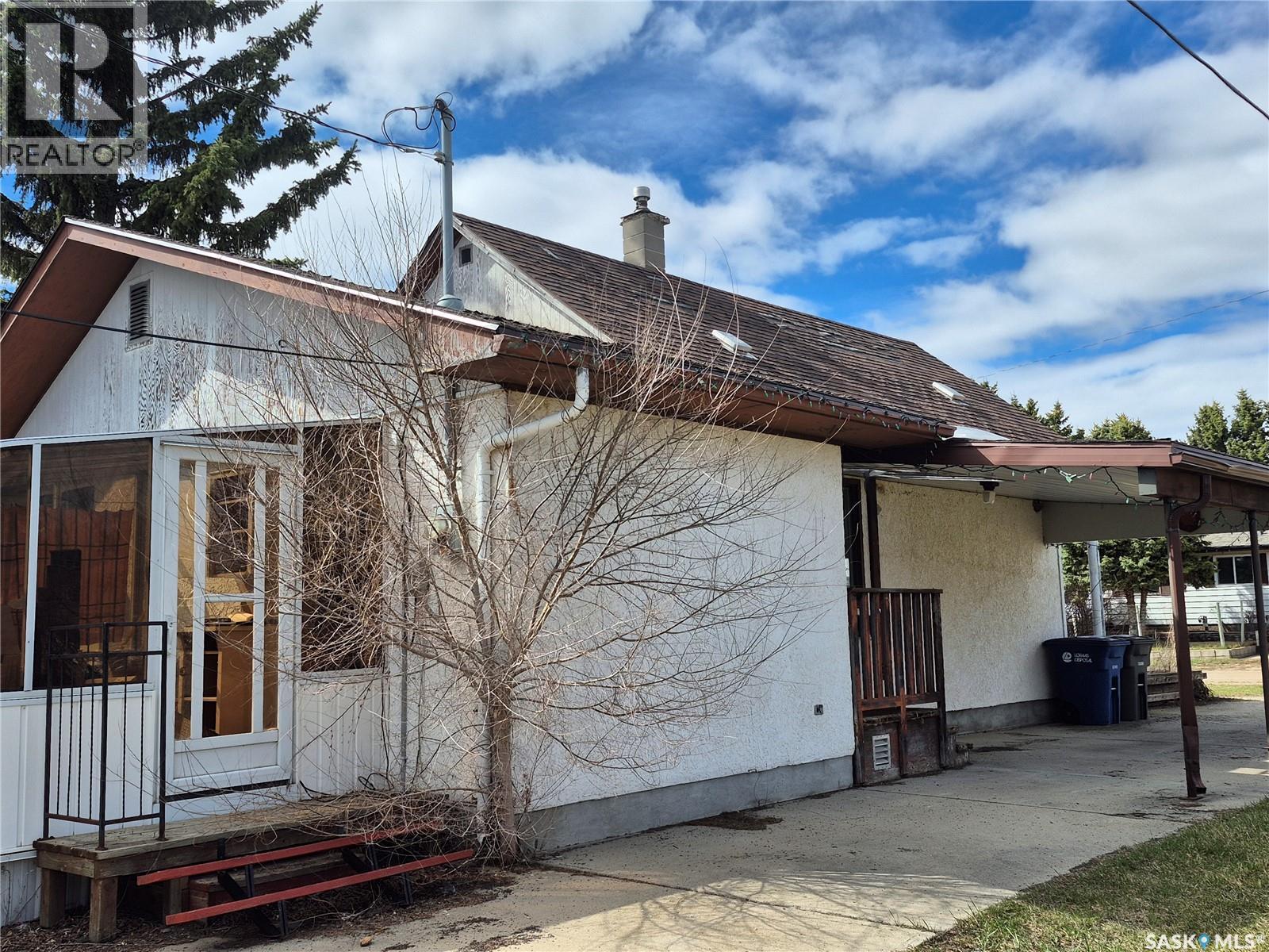 225 1St Avenue, Kendal, SK