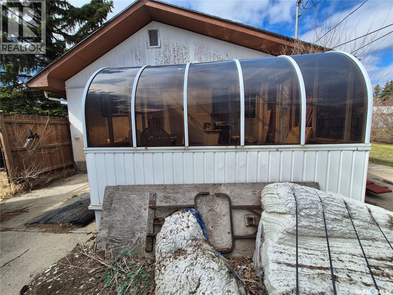 225 1St Avenue, Kendal, SK