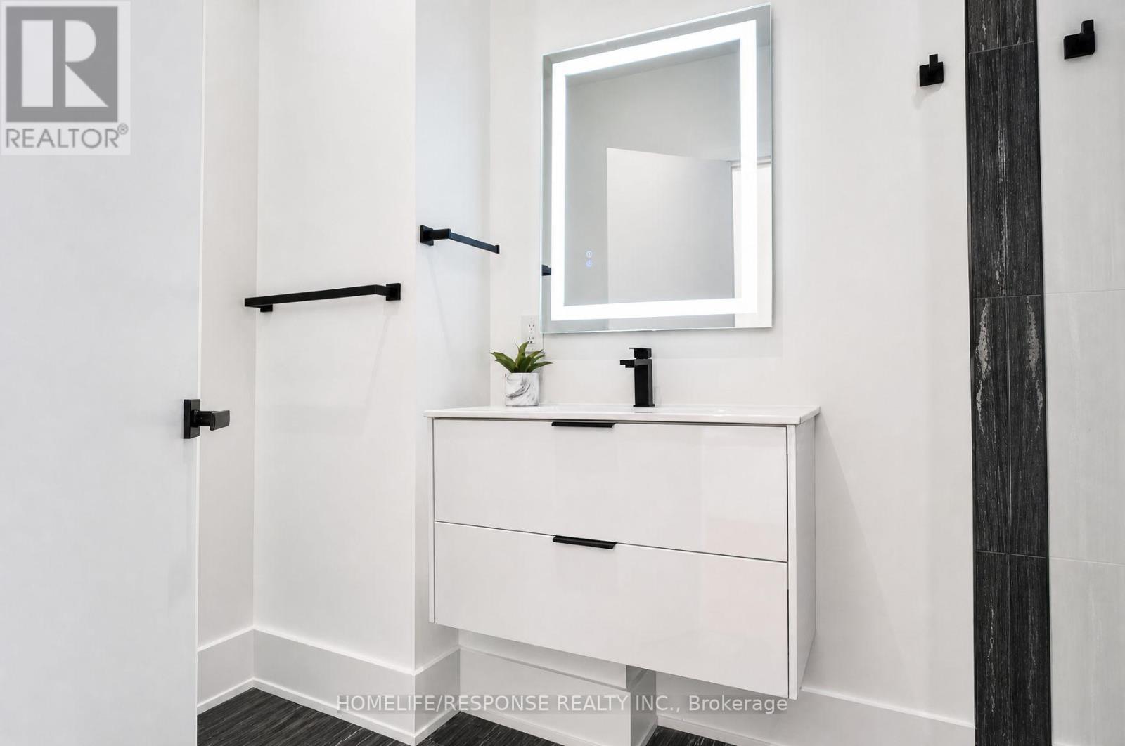 1235 Whittington Road, Mississauga, ON