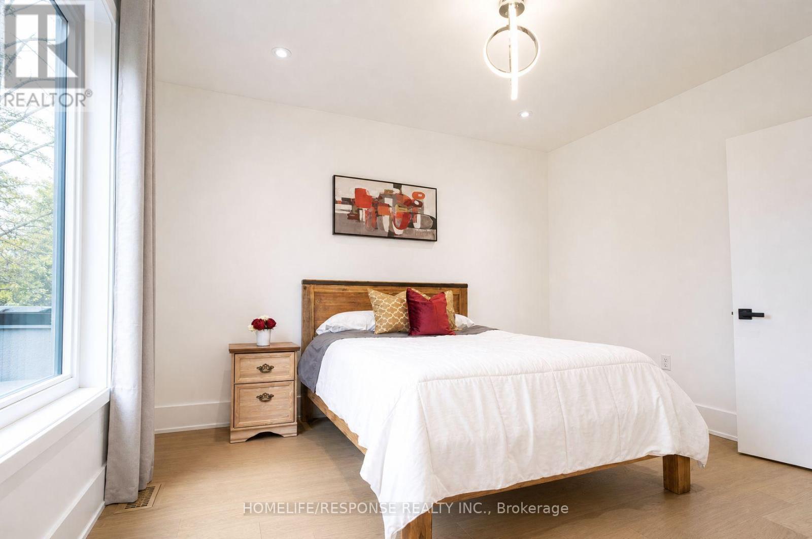 1235 Whittington Road, Mississauga, ON