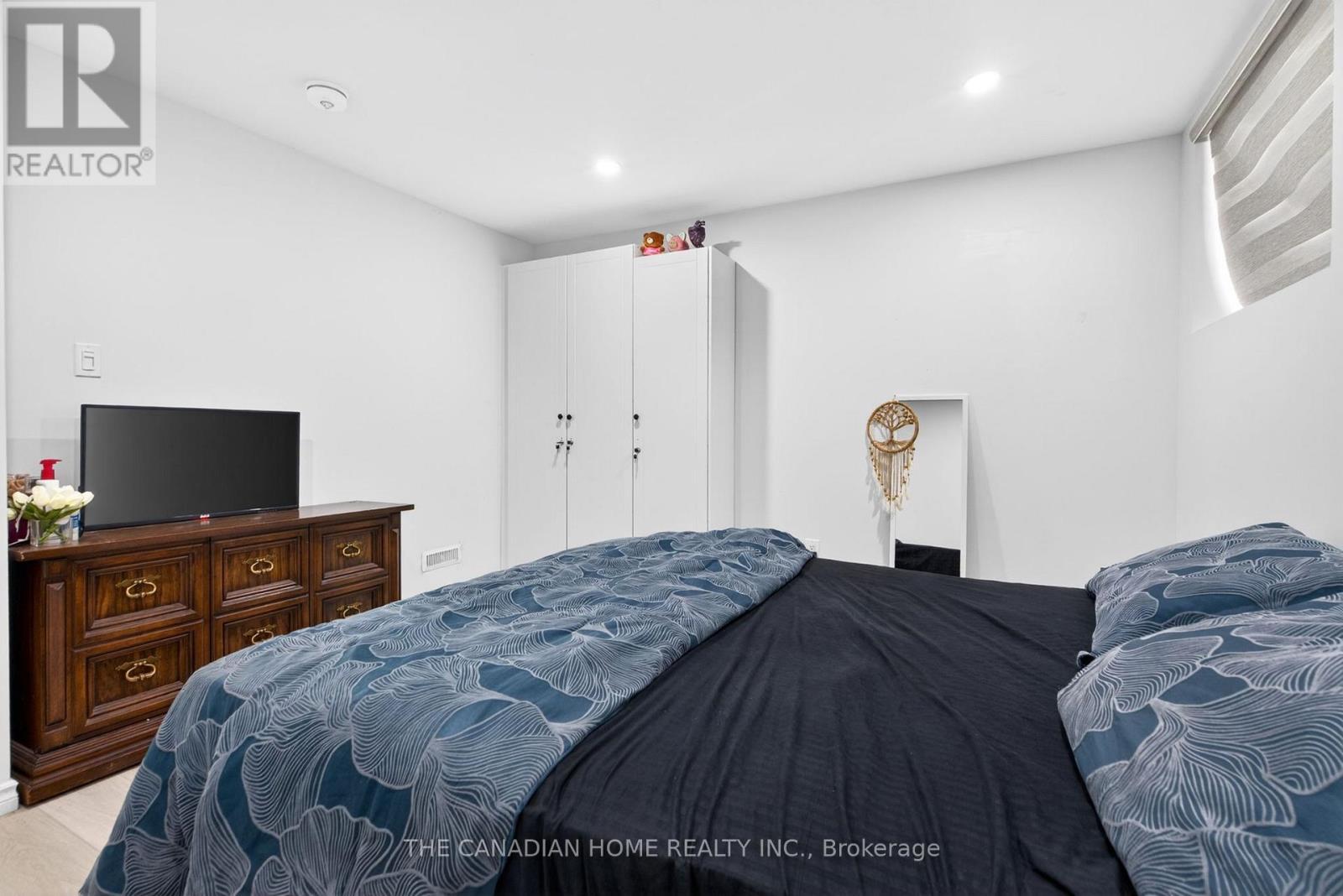 1203 Silverfox Drive, London North, ON