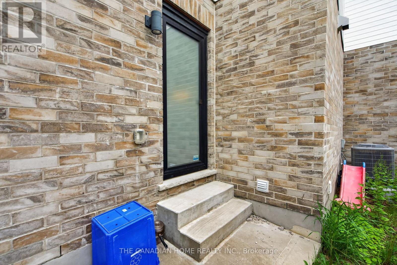 1203 Silverfox Drive, London North, ON