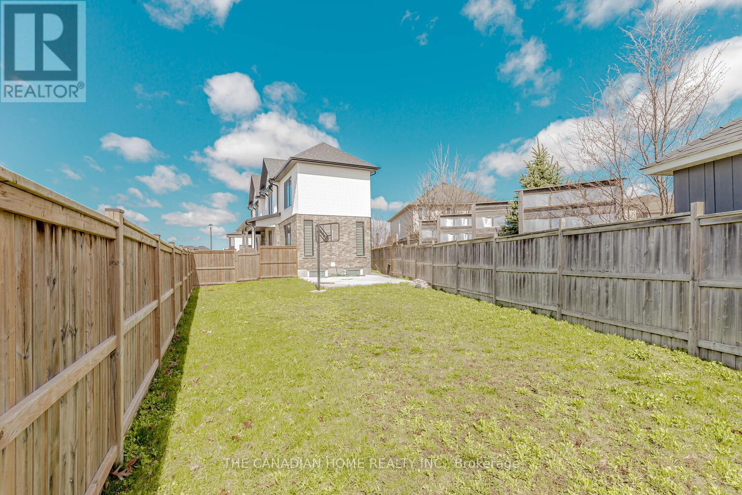 1203 Silverfox Drive, London North, ON