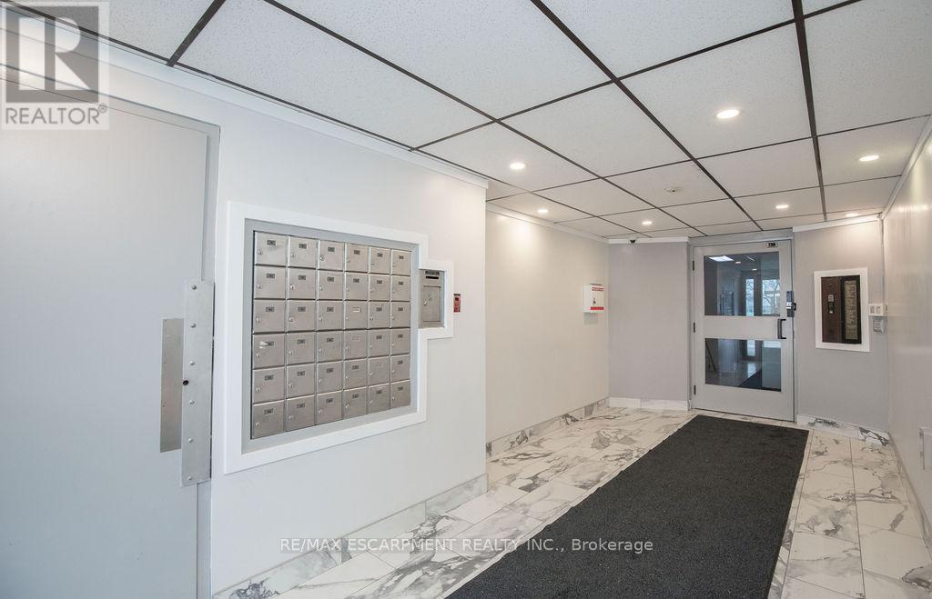 110 - 71 Vanier Drive, Kitchener, ON