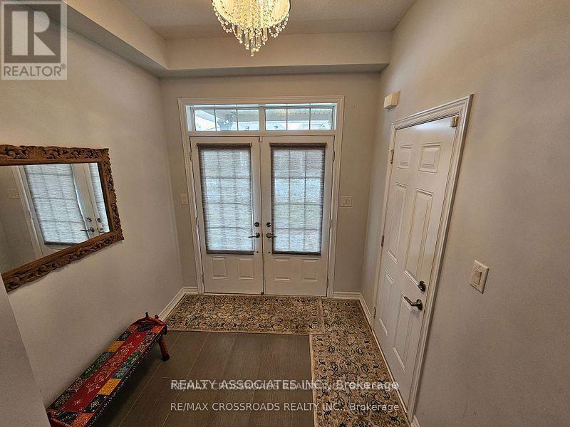 35 Cutts Crescent, Hamilton, ON