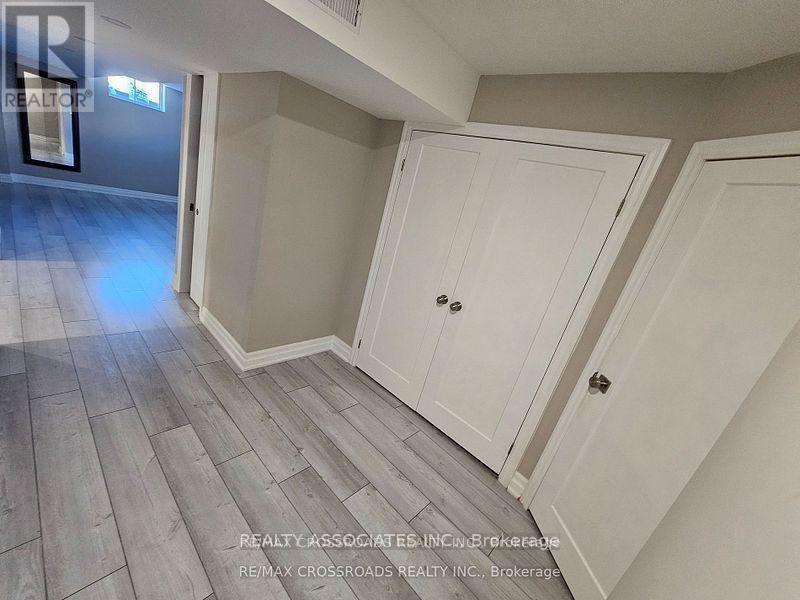 35 Cutts Crescent, Hamilton, ON