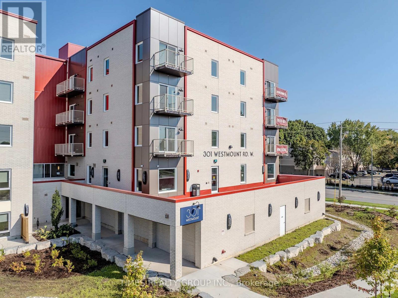 301 Westmount Road W, Kitchener, ON