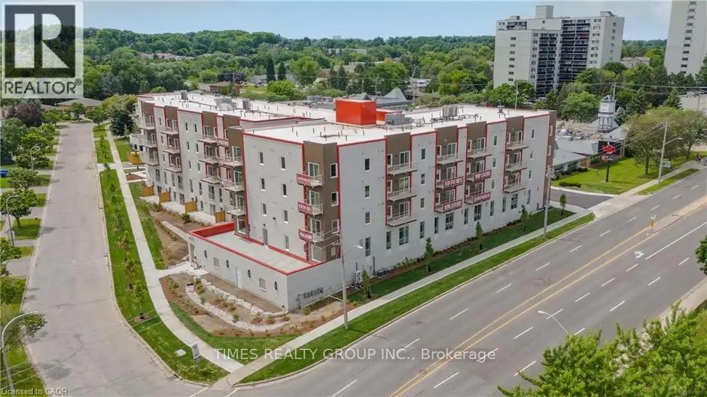 301 Westmount Road W, Kitchener, ON