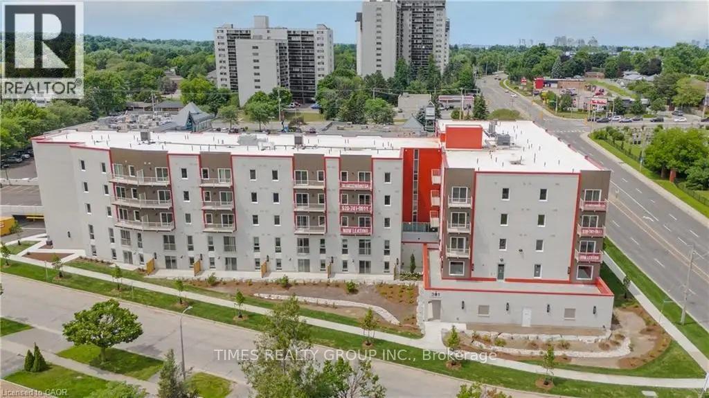 301 Westmount Road W, Kitchener, ON
