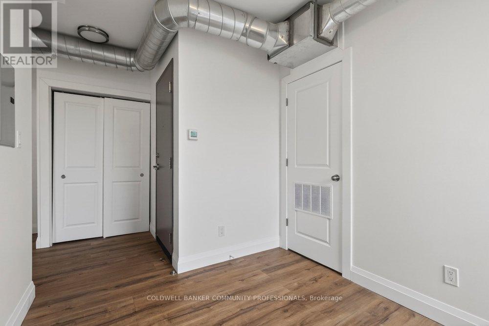 202 - 433 Barton Street E, Hamilton, ON