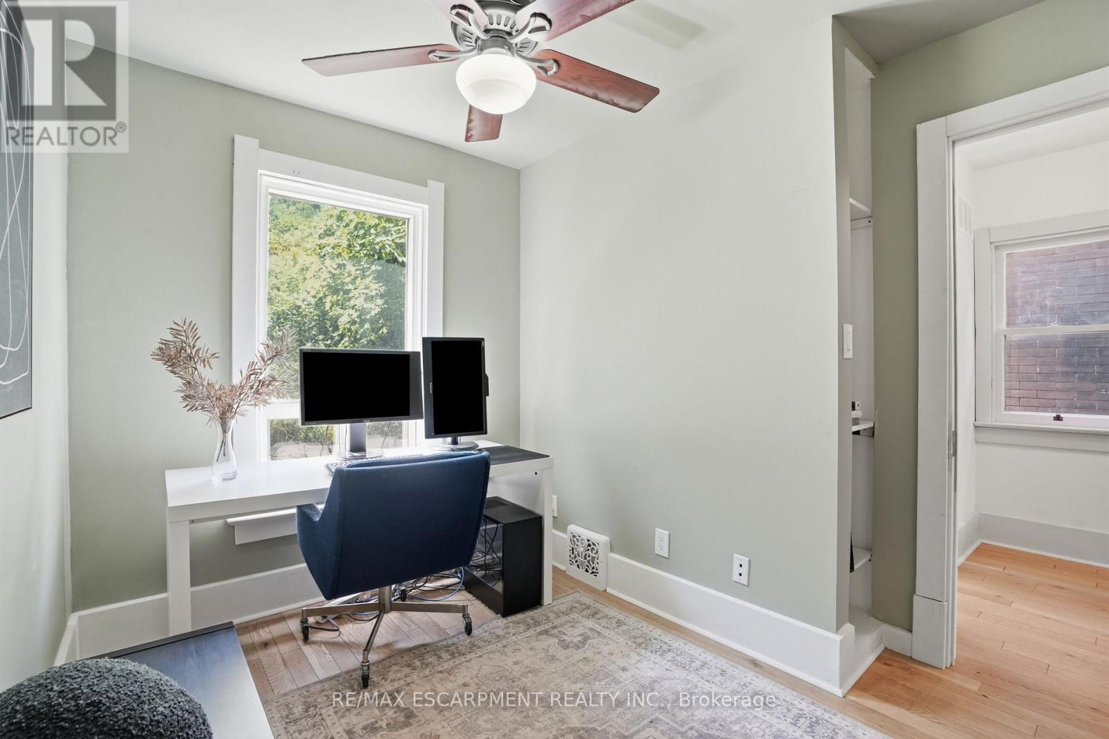 14 Cumberland Avenue, Hamilton, ON