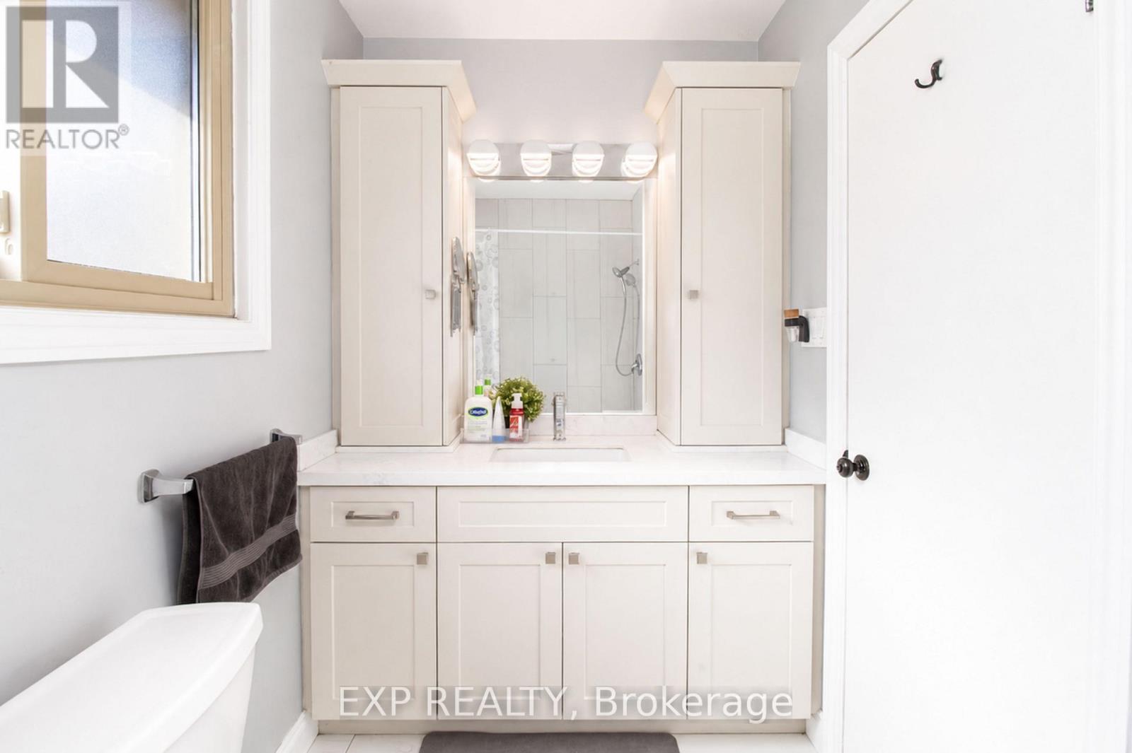 103 Mcanulty Boulevard, Hamilton, ON