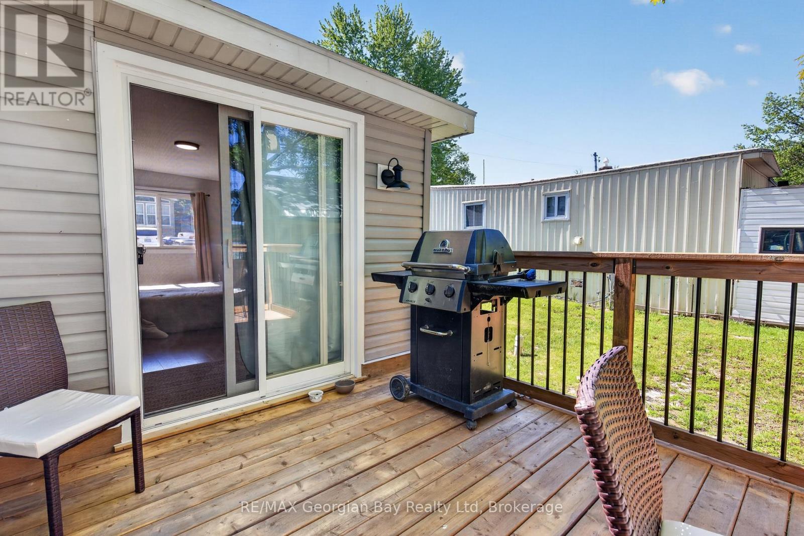 24 Lakeshore Road, Midland, ON