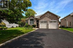 112 SILVER BIRCH AVENUE Wasaga Beach, ON L9Z 1N2