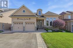 25 MANOR FOREST ROAD East Gwillimbury, ON L0G 1M0