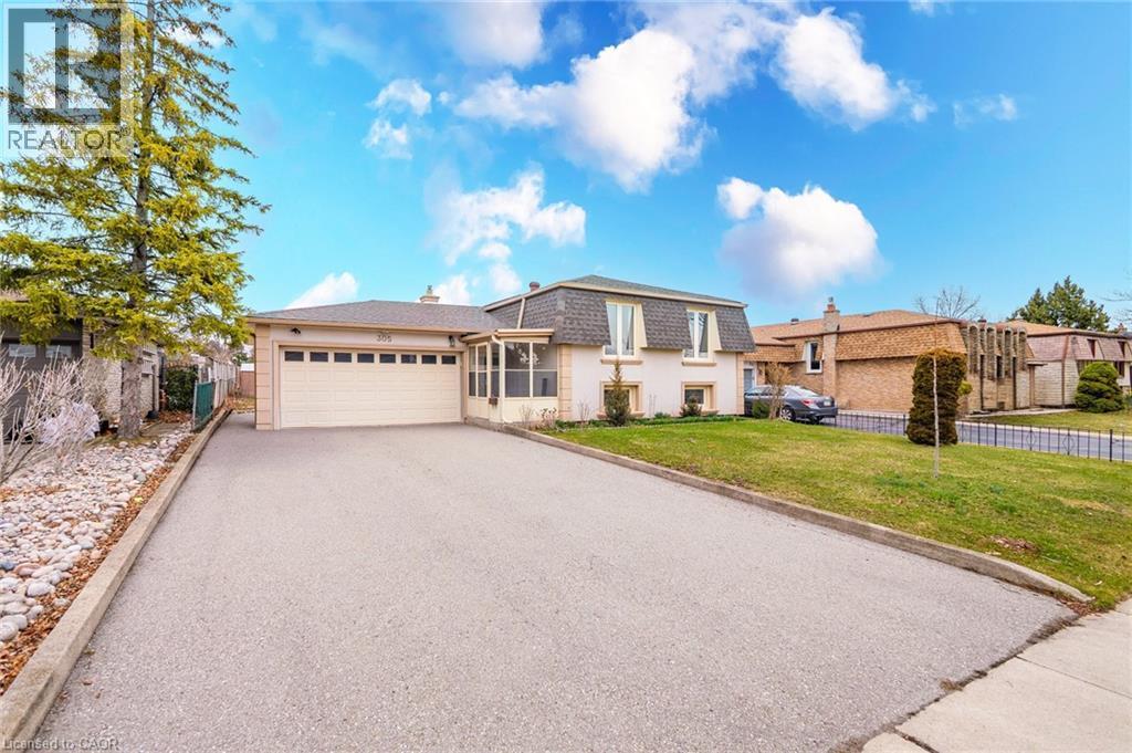 305 Pinegrove Road, Oakville, ON - Outdoor