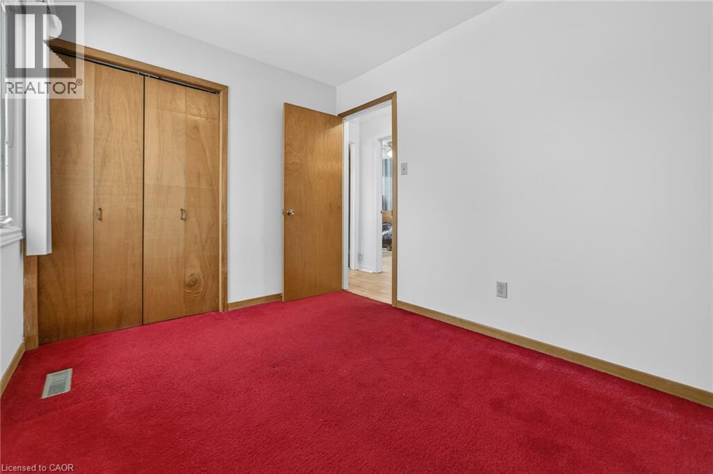 305 Pinegrove Road, Oakville, ON - Indoor Photo Showing Other Room